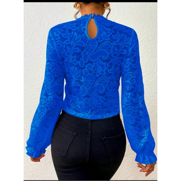SHEIN Privé Guipure Lace Insert Flounce Sleeve Blouse- Small - Picture 5 of 8